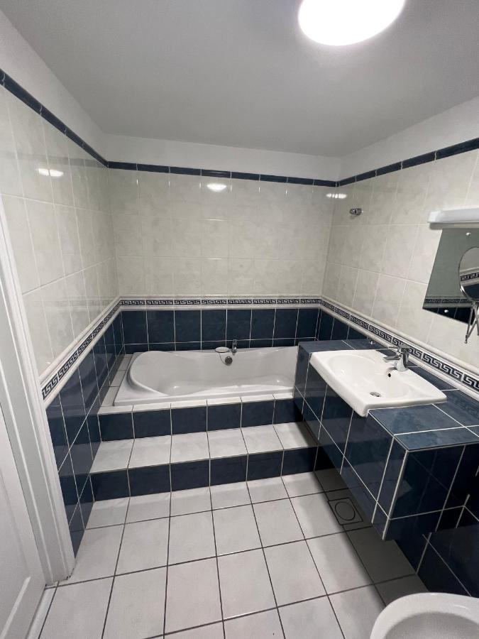Cadmore Lodge Bed & Breakfast Tenbury Ngoại thất bức ảnh